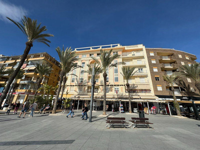 2 bedrooms, 1 bathrooms Penthouse in Torrevieja