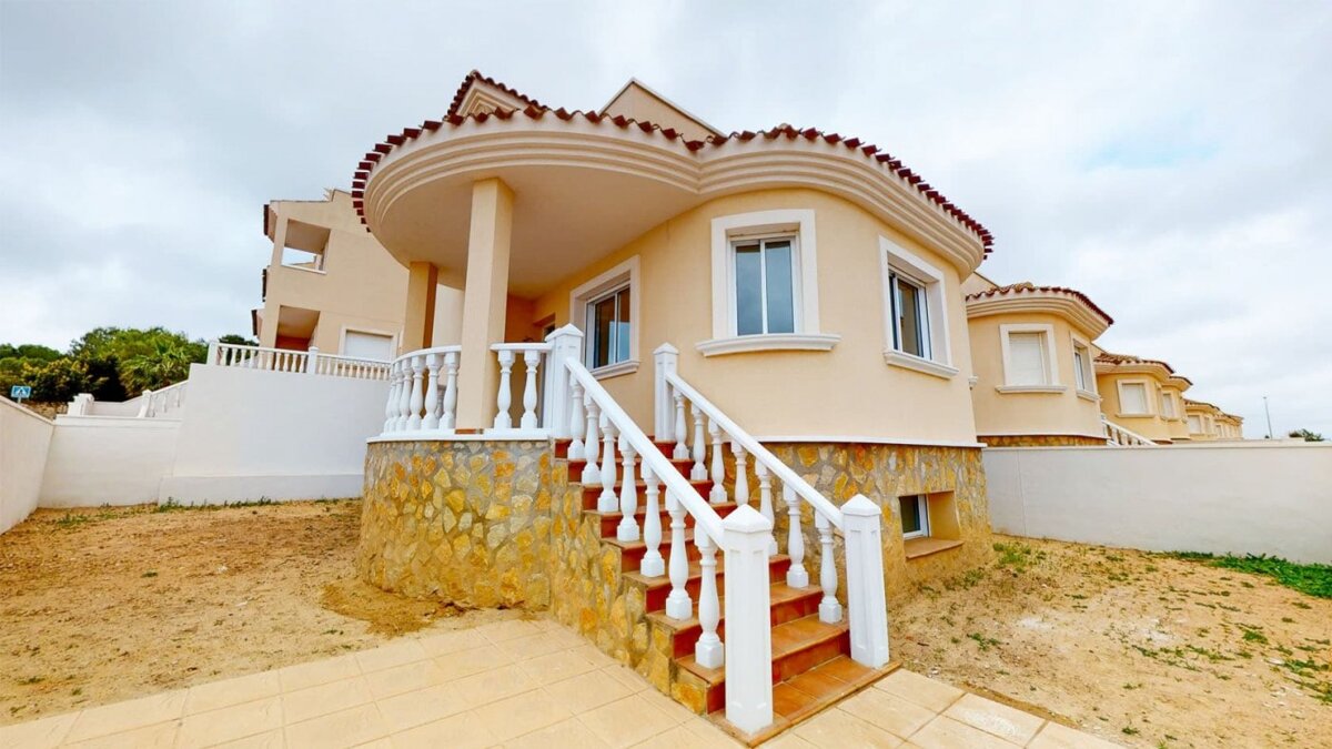 New build, 3 bedroom, 2 bathroom villa in San Miguel de Salinas